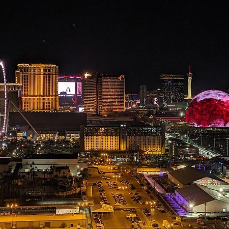 Penthouse Suite With Strip View At The Signature At Mgm Grand Las Vegas Exterior photo