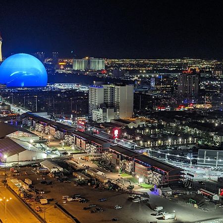 Penthouse Suite With Strip View At The Signature At Mgm Grand Las Vegas Exterior photo