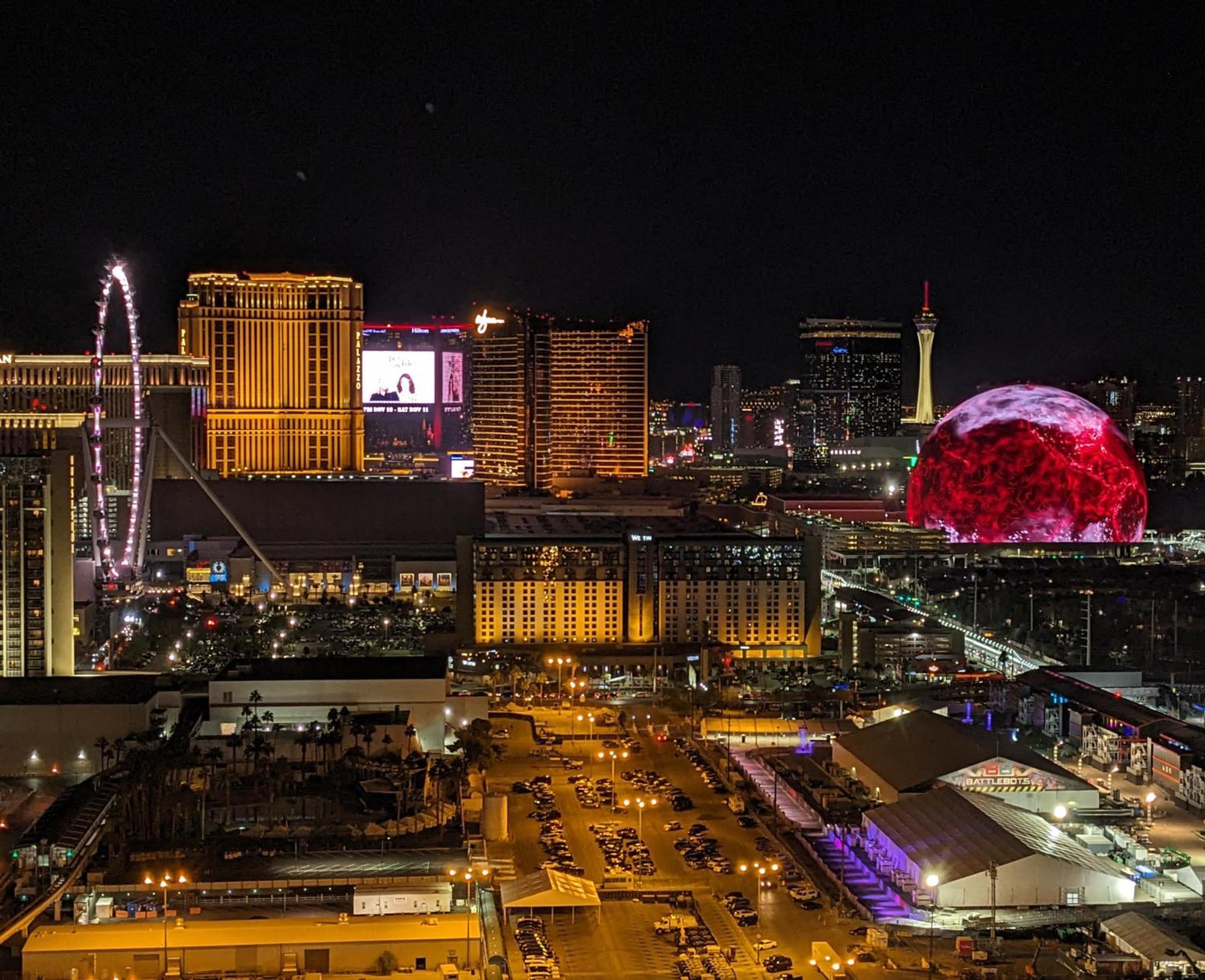 Penthouse Suite With Strip View At The Signature At Mgm Grand Las Vegas Exterior photo